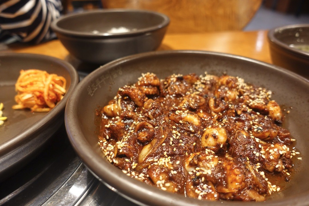 人気韓国料理チュクミって知ってる ホンデのチュクミ専門店 ホンスチュクミ 新大久保にオープン